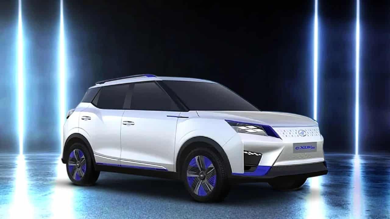 महिंद्रा XUV300 EV